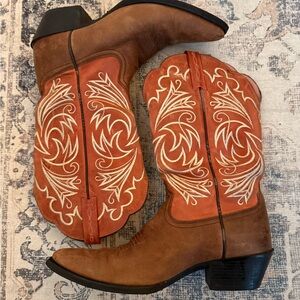 Ariat Brown Embroidered Western Boot Interior